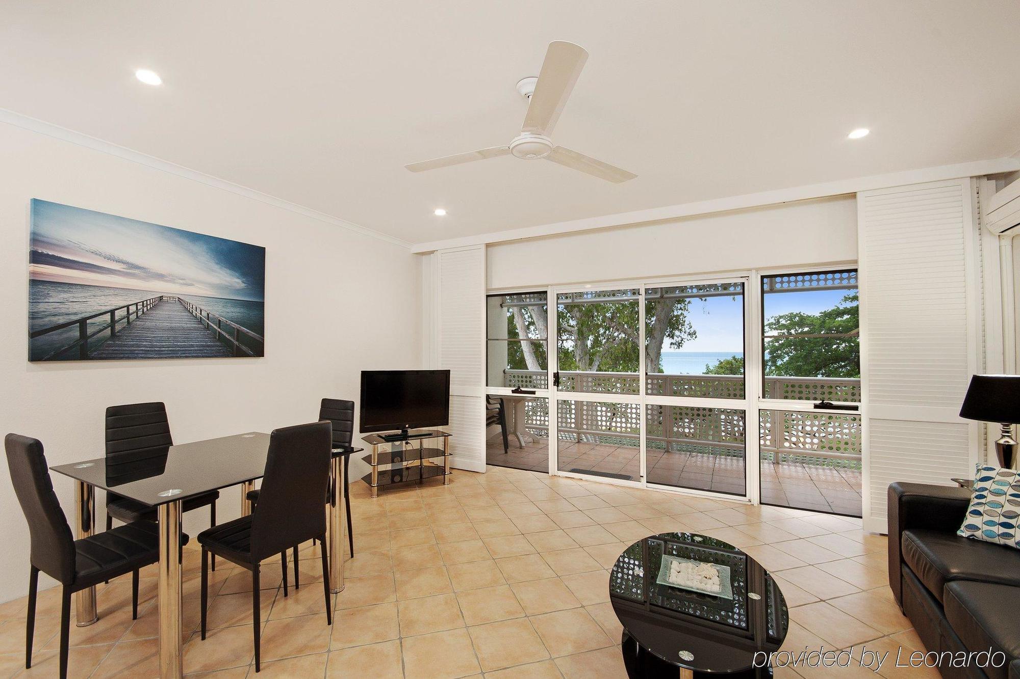 On Palm Cove Beachfront Apartments Eksteriør bilde
