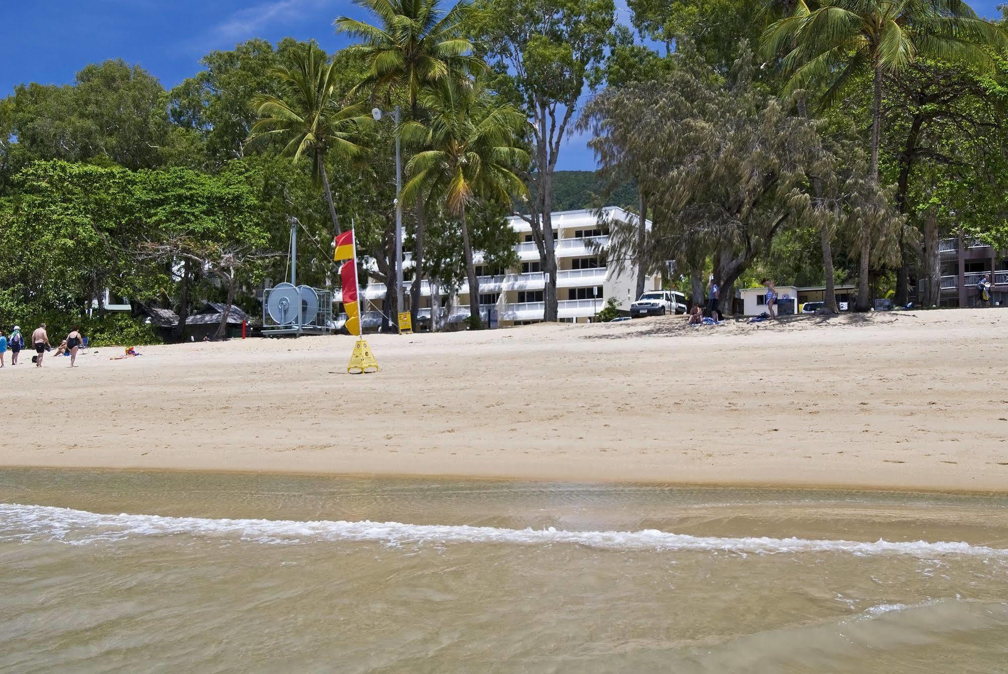 On Palm Cove Beachfront Apartments Eksteriør bilde
