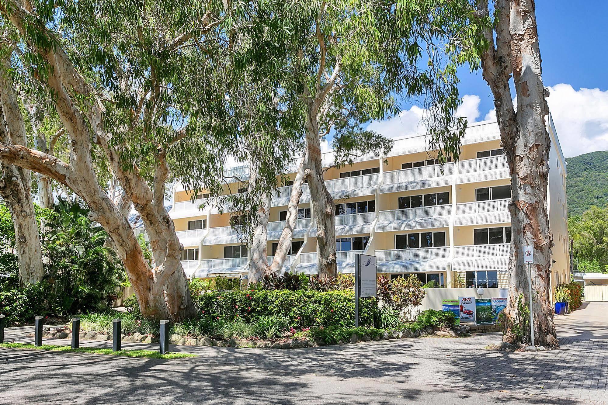 On Palm Cove Beachfront Apartments Eksteriør bilde