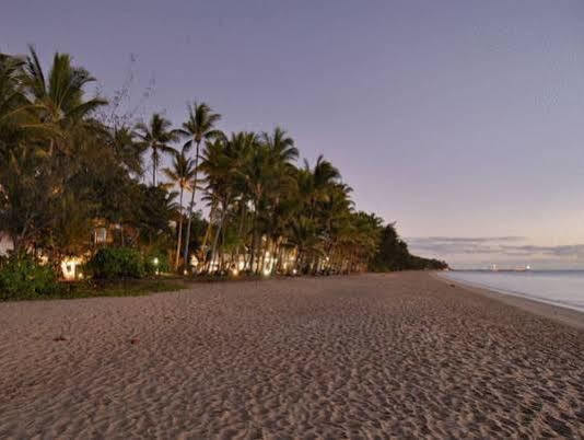 On Palm Cove Beachfront Apartments Eksteriør bilde